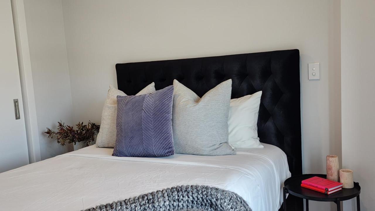 Enfield Lux Apartment Оукланд Екстериор снимка