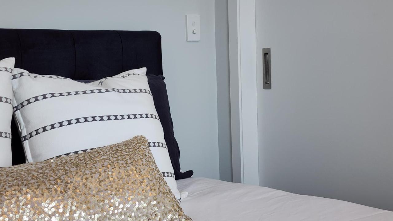 Enfield Lux Apartment Оукланд Екстериор снимка