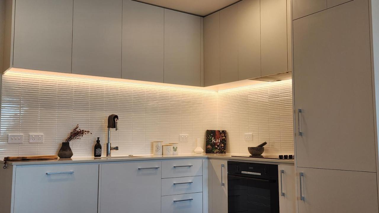 Enfield Lux Apartment Оукланд Екстериор снимка