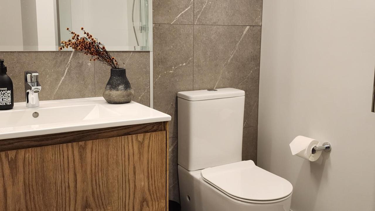 Enfield Lux Apartment Оукланд Екстериор снимка