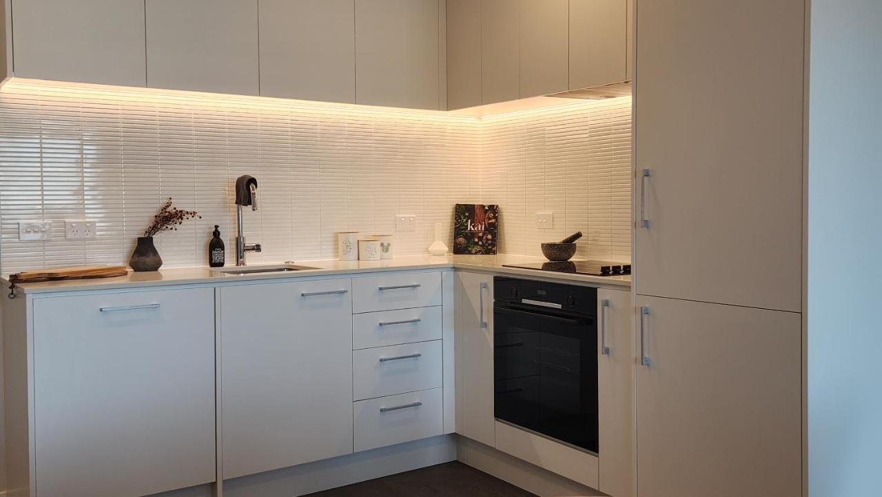Enfield Lux Apartment Оукланд Екстериор снимка